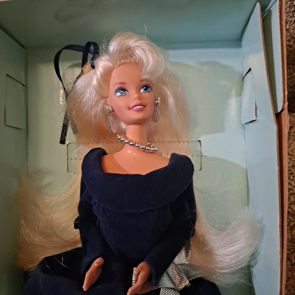 Barbie Collection - Picture 3 of 5